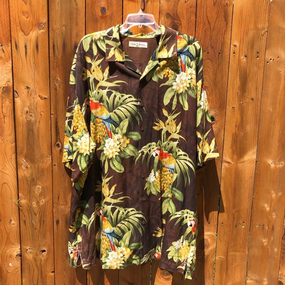 Sold Tommy Bahama Parrot Jungle Tropical Button Down Shirt - Picture 1 of 6